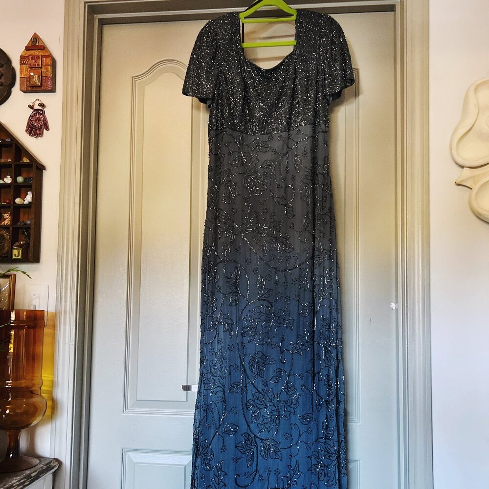 Seam Collection Beaded Navy Blue Chiffon Gown | Vintage Formal Dress | Size 10